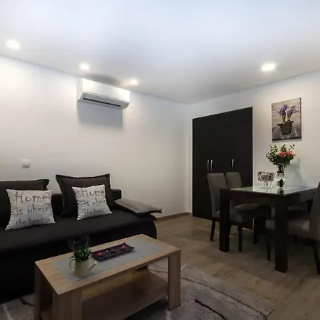 Wonderful Near Center And Sea Daire *