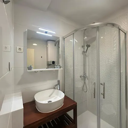 Wonderful Near Center And Sea Daire *